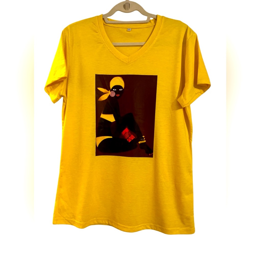 YELLOW T-SHIRT